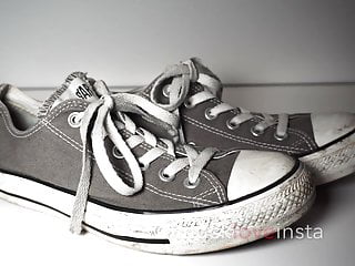 My Sister&#039;s Shoes: Converse Grey 