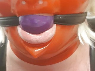 use my 38mm purple ballgag with a red latex mssk