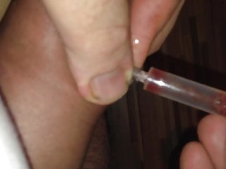 2ml intravenous injection to the cock 