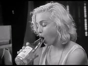 Madonna Sexy Blowjob Imitation - Truth or Dare (1991)