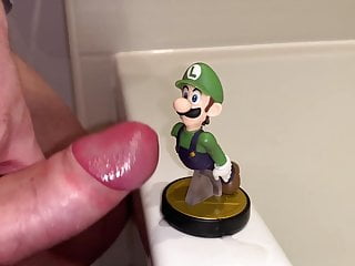 Hotglue: Luigi amiibo