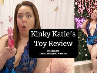 BBW MILF reviews new sex toy!