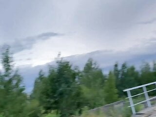 Ein Fluchtling wurde beim Outdoor-Pissen erwischt und.Teil 2