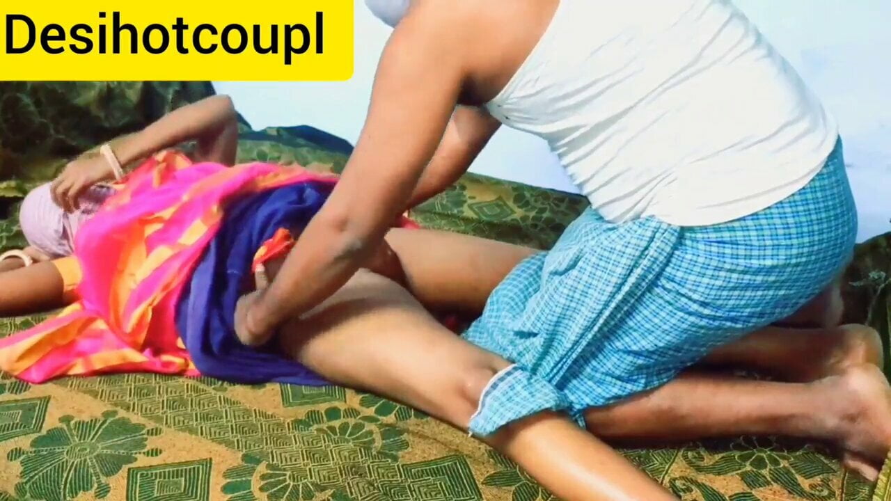 Sex with an Indian wife in a pink sari