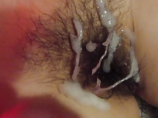 HAIRY PUSSY CUMSHOT