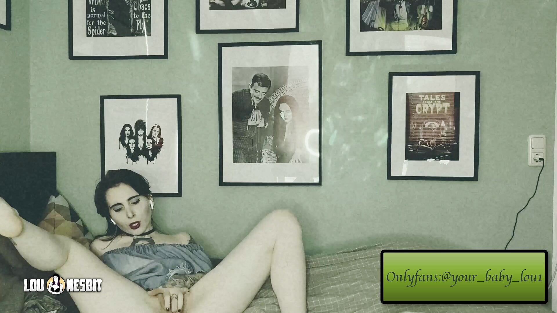Lily Munster Cosplay by Lou Nesbit, Lia Louise