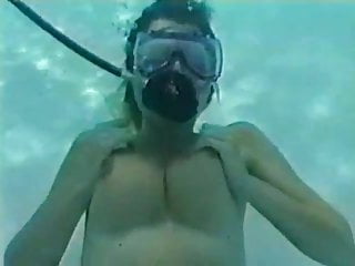 Underwater Sextacy Tracy...