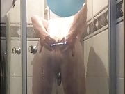 Horny shower I