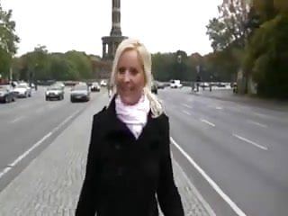 German mature in public at Berlin - Bild 1