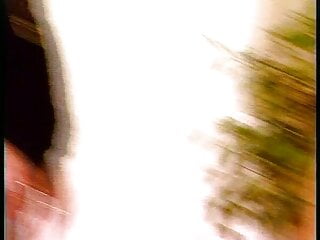Heisse Lesben Fummelei und Striptease - Bild 3