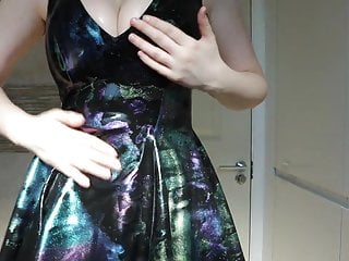 Oiling up my Yummy Gummy dress