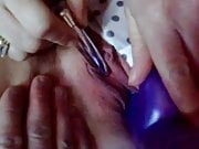 Wife playing with her clit till she cums.