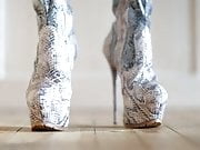 High heels python boots