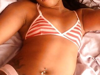  video: fat cooch in panties