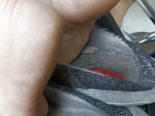 Auf trockene Fersen in ausgelatschten Pantoffeln gespritzt - Bild 6
