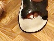 Ebony big toe 