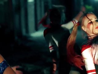 Sexy Harley Quinns Dance...