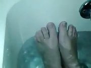 FF24 Natural Toes Underwater
