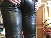 Cuming in tight shiny pants