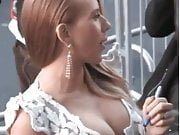 Scarlett Johansson sexy cleavage 