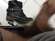 5.3.2018 Black Boots ShoesFuck Cum & Multiple Shoes Job