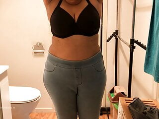  video: Beautiful Milf Changing Clothes and flashing Hot Curves