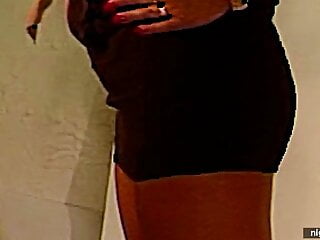 Fotoshooting von sexy Milf mit Pussy Showoff