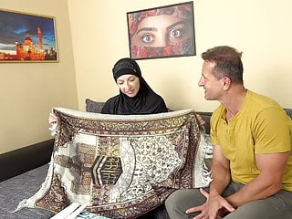 Muslim thanks her husband with amazing...