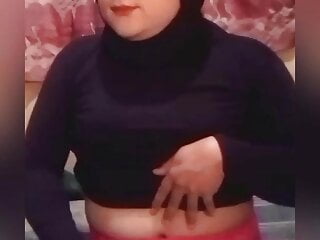 Curvy Hijab Crossdresser Jerks Her Own Cute Cock