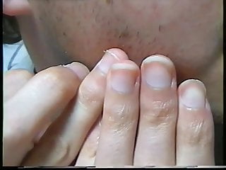 22 - Olivier Hands And Nails Fetish Handworship (2010)