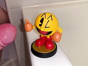 Hotglue: Pac-Man amiibo
