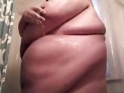 Big Chub Showering