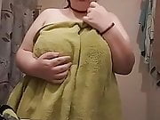Barely Legal BBW Plays with 42DDD Tits after hot shower