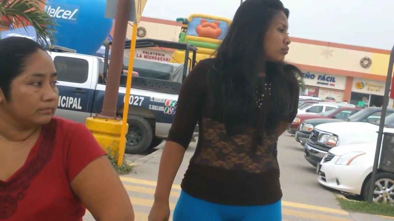 public cumvoyeur bus stop girls Sex Pics Hd