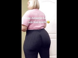 PAWG Booty with wide hips and nice movement