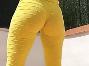 Gostosa de Leggings Amarelo