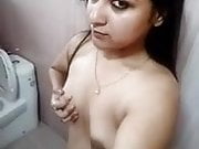 Desi beautiful bengali nude girl hairy chut