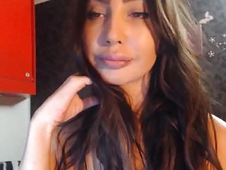 Webcam Latinas, Body, 18 Years