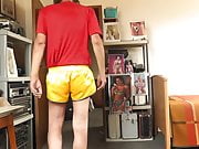 ich in sexy shorts