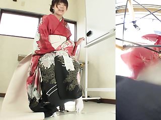 Subtitled Japanese Kimono Pee Desperation Failure In Hd...