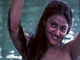 Hot Mallu actress enjoys fake sexy fucking, background voice
