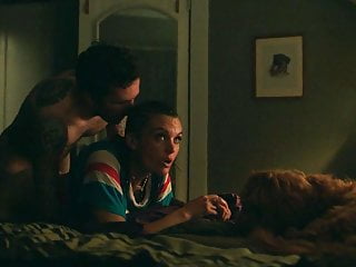 Frankie Shaw, Smilf, Sexing, Sex Scenes