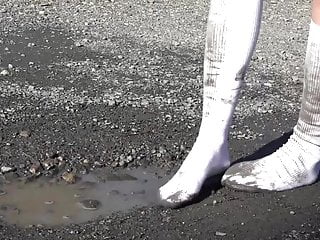 Mud, White, Whited, White Socks