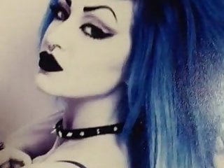 Cum tribute to xx goth girl...