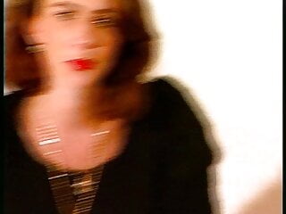 Heisse Lesben Fummelei und Striptease - Bild 2