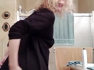 Dancing Mature Blonde 