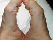 cdlucys foot play and toe scrunching x
