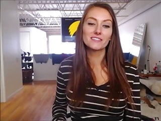 .SEXY Olyvia Cleavage 15.